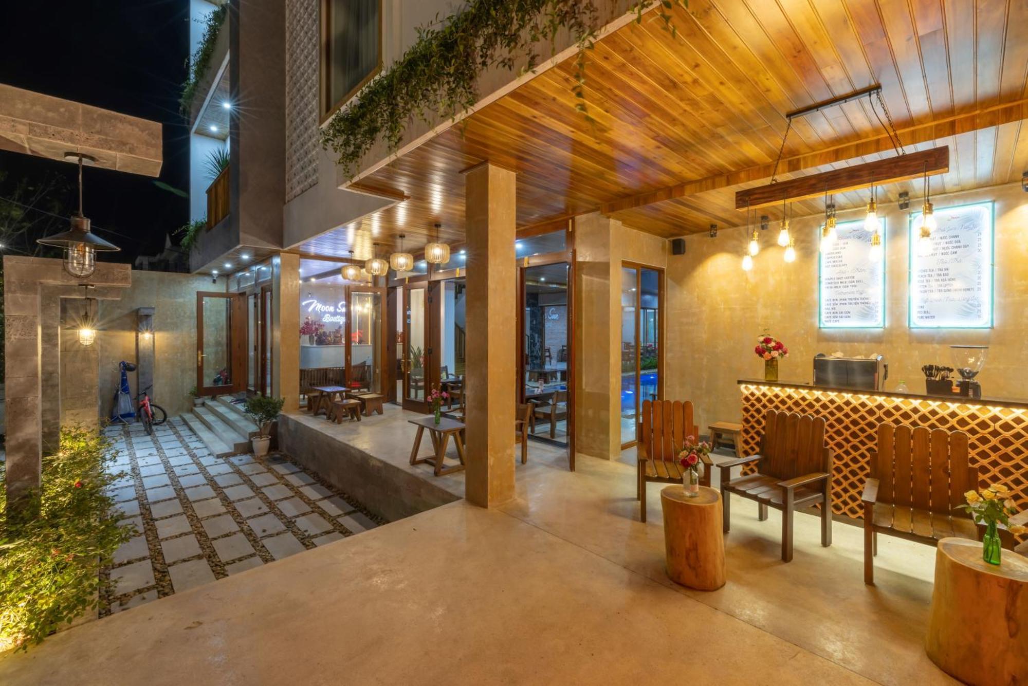 Moon Sun Boutique Villa Hotel เว้ ภายนอก รูปภาพ