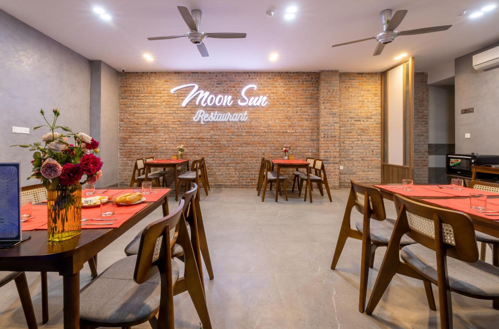 Moon Sun Boutique Villa Hotel เว้ ภายนอก รูปภาพ